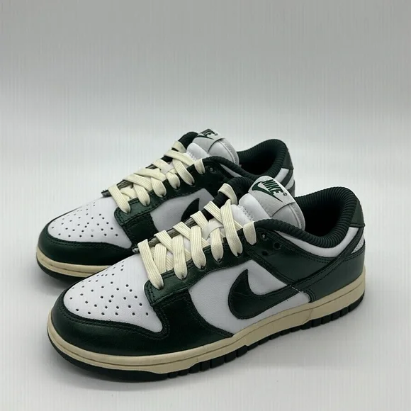 New Women’s Nike Dunk Low Vintage Green DQ8580-100 NWOB - Picture 6 of 7